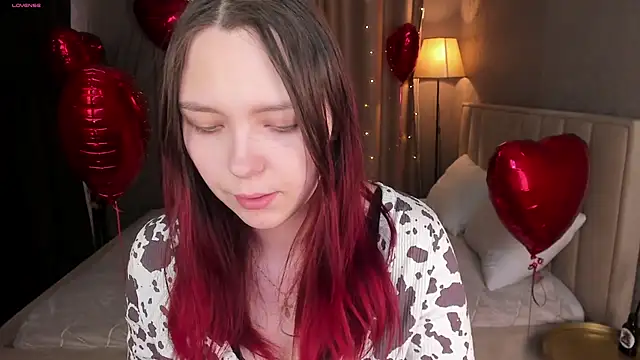 Monica  Queen online show from 02/09/26, 05:38