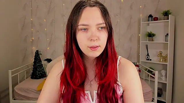 Monica  Queen online show from 12/19/25, 12:03