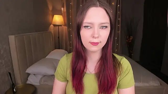 Monica  Queen online show from 05/05/26, 05:32