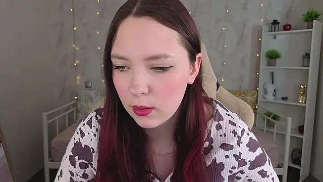 Monica  Queen online show from 05/15/26, 05:27