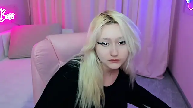 JuliaSharkk online show from 09/24/25, 03:40