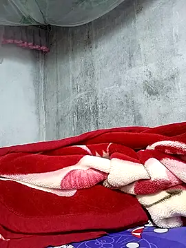 Snapshot of JinjinLy chatting on 11/21/25, 08:46 JinjinLy online show from 11/21/25, 08:46