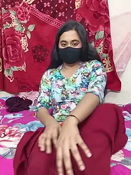 Love Queen11 online show from 02/09/26, 04:49