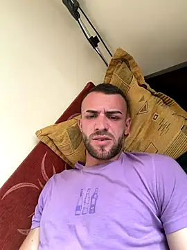 Snapshot of sexyman1936 chatting on 12/14/25, 09:37 sexyman1936 online show from 12/14/25, 09:37