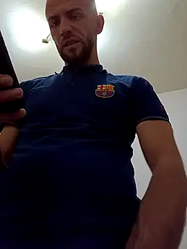 Snapshot of sexyman1936 chatting on 11/08/25, 02:31 sexyman1936 online show from 11/08/25, 02:31