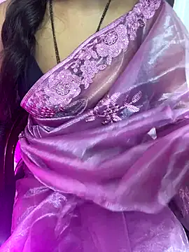 Snapshot of sweet-ananya23 chatting on 10/15/25, 10:34 sweet-ananya23 online show from 10/15/25, 10:34