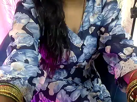 Snapshot of sweet-ananya23 chatting on 09/29/25, 07:37 sweet-ananya23 online show from 09/29/25, 07:37