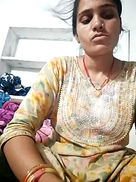 Snapshot of Hot_rieal6 chatting on 05/23/26, 04:39 Hot rieal6 online show from 05/23/26, 04:39