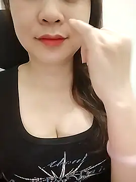 Girl Shy2000 online show from 04/09/26, 10:05