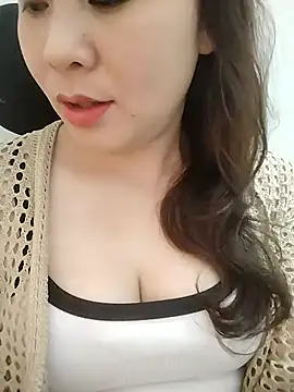 Girl Shy2000 online show from 04/03/26, 02:51