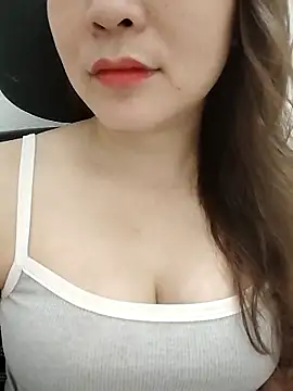 Girl Shy2000 online show from 04/13/26, 02:10