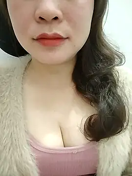 Girl Shy2000 online show from 03/07/26, 12:21