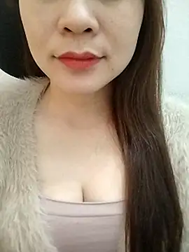 Girl Shy2000 online show from 12/18/25, 05:23