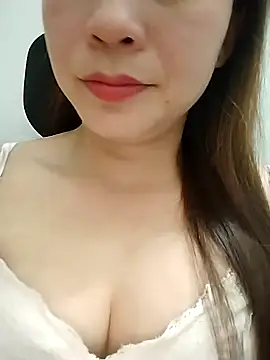 Girl Shy2000 online show from 10/25/25, 12:50