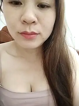 Girl Shy2000 online show from 10/26/25, 10:43