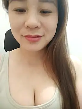 Girl Shy2000 online show from 10/31/25, 08:11