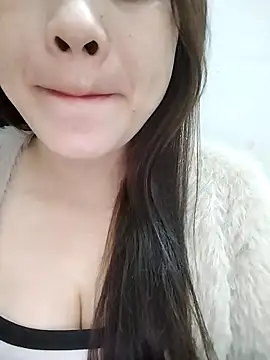 Girl Shy2000 online show from 11/26/25, 11:43