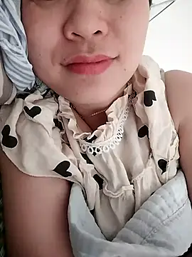 Girl Shy2000 online show from 11/14/25, 05:00