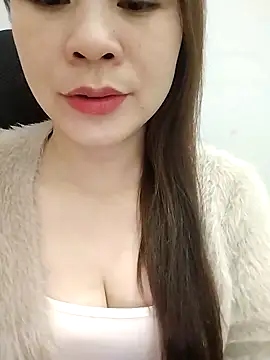 Girl Shy2000 online show from 12/16/25, 12:04