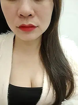 Girl Shy2000 online show from 12/16/25, 04:11