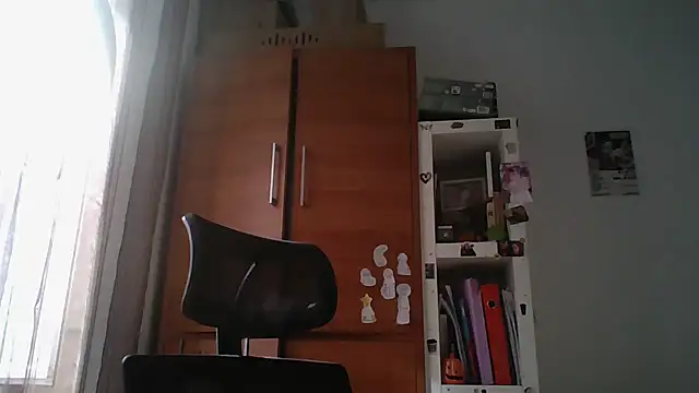 Snapshot of Lorivell chatting on 10/30/25, 12:25 Lorivell online show from 10/30/25, 12:25