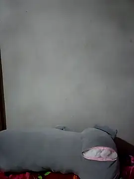 Meoweo 23 online show from 10/08/25, 09:15