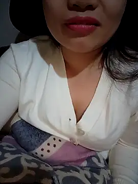 Meoweo 23 online show from 12/13/25, 08:04