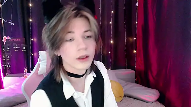 Snapshot of evan_reinhart chatting on 01/11/26, 11:00 evan reinhart online show from 01/11/26, 11:00