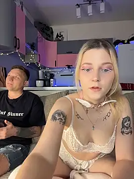 Crystal Neko online show from 04/17/26, 09:28