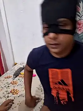 Snapshot of shani_taniya chatting on 11/13/25, 04:44 shani taniya online show from 11/13/25, 04:44