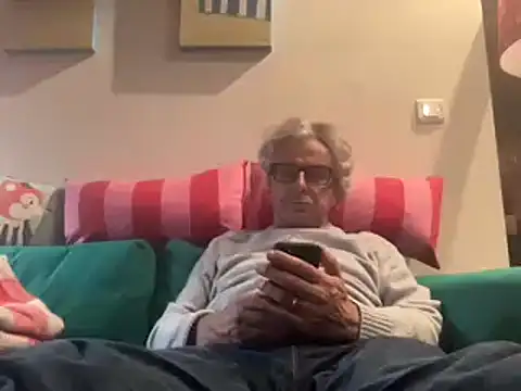 chtentation online show from 09/30/25, 07:31