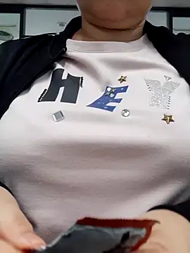 Kimkhaepretty online show from 11/07/25, 03:11