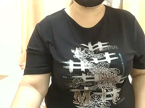 Kimkhaepretty online show from 09/26/25, 02:46