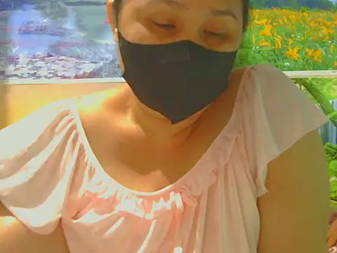 Kimkhaepretty online show from 11/19/25, 03:45