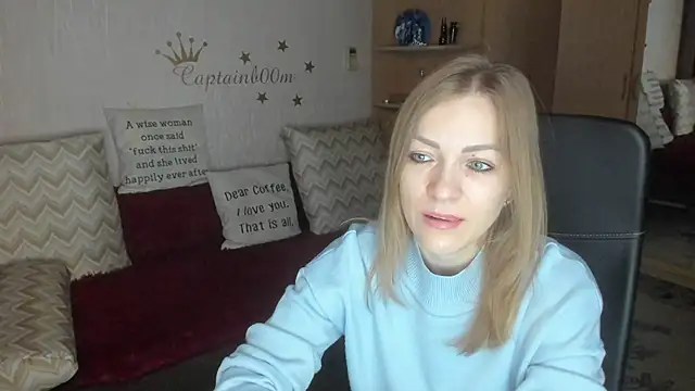 Tiffany Bates online show from 11/14/25, 04:05