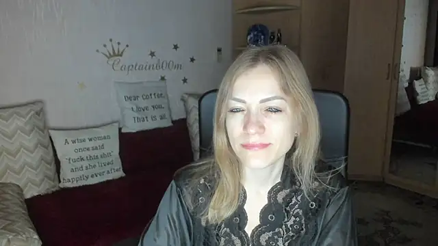 Tiffany Bates online show from 10/15/25, 03:05