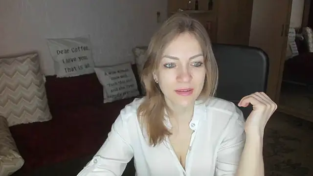 Snapshot of Tiffany_Bates chatting on 04/02/26, 03:46 Tiffany Bates online show from 04/02/26, 03:46