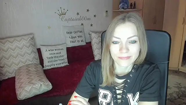 Tiffany Bates online show from 10/08/25, 03:30