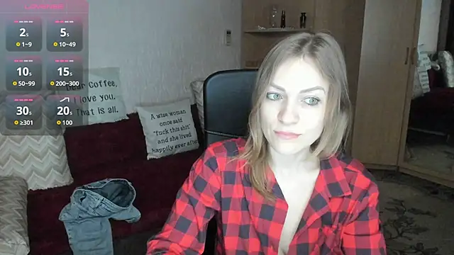 Snapshot of Tiffany_Bates chatting on 04/12/26, 03:04 Tiffany Bates online show from 04/12/26, 03:04