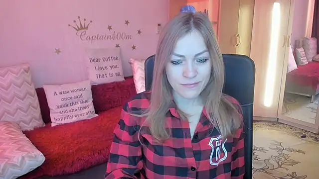 Tiffany Bates online show from 10/01/25, 04:06