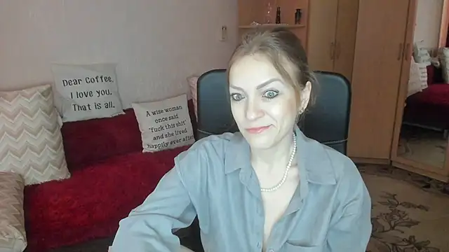 Snapshot of Tiffany_Bates chatting on 04/28/26, 09:14 Tiffany Bates online show from 04/28/26, 09:14