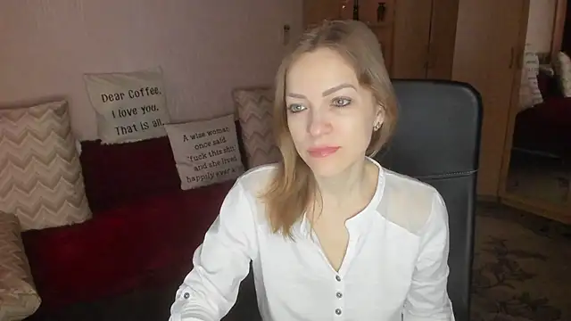 Snapshot of Tiffany_Bates chatting on 03/23/26, 03:39 Tiffany Bates online show from 03/23/26, 03:39