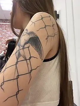 Luna Olsen online show from 01/12/26, 04:30