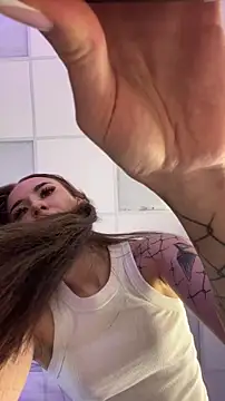 Luna Olsen online show from 02/12/26, 04:23