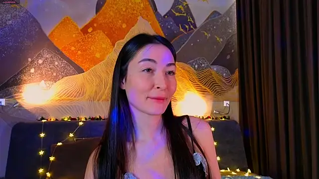 MilaYumi online show from 04/15/26, 09:59