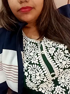 Miss Rose   online show from 11/18/25, 07:22