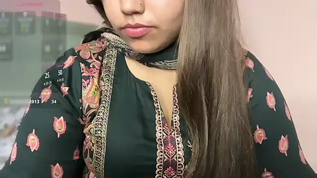 Snapshot of Miss_Rose__ chatting on 07/11/26, 05:46 Miss Rose online show from 07/11/26, 05:46