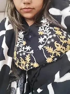 Miss Rose   online show from 11/08/25, 06:00