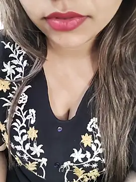 Miss Rose   online show from 11/15/25, 04:38