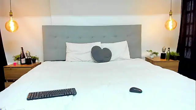 KelaniSilva online show from 10/28/25, 07:57